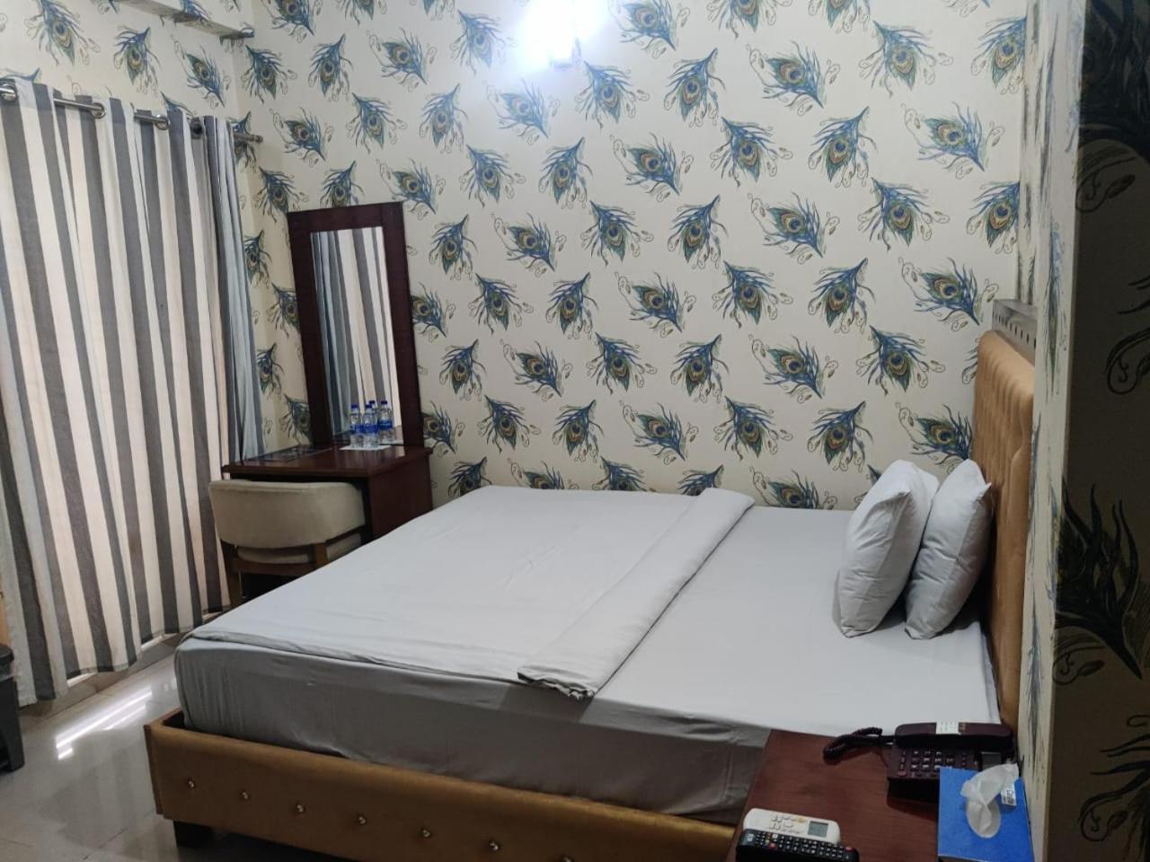 Hotel Blue Castle 达卡 外观 照片